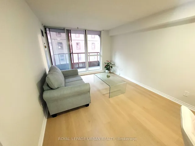 Additional image 7 of 736 Bay St Unit 1101