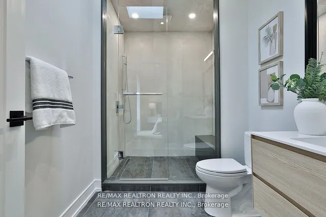 Additional image 26 of 48 Denver Cres