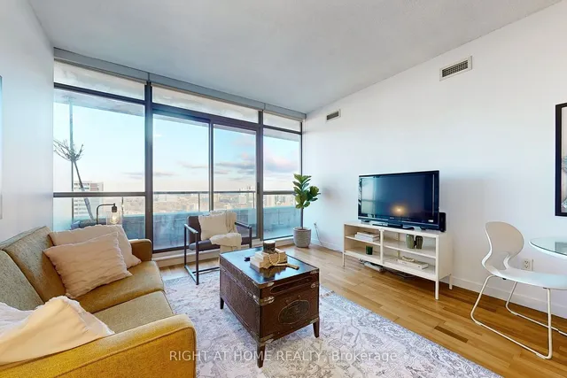 Additional image 3 of 281 Mutual St Unit 2708