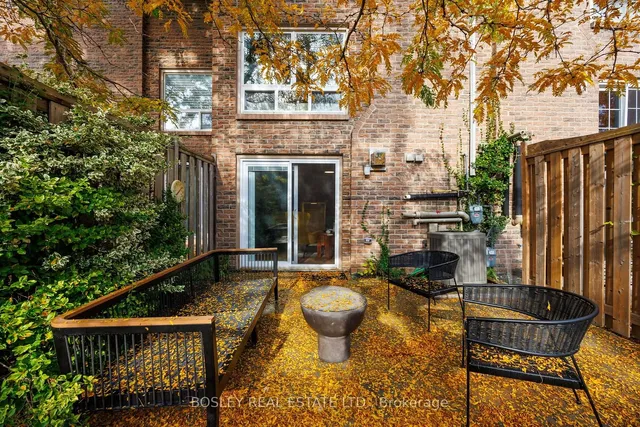 Additional image 29 of 104 Dutch Myrtle Way