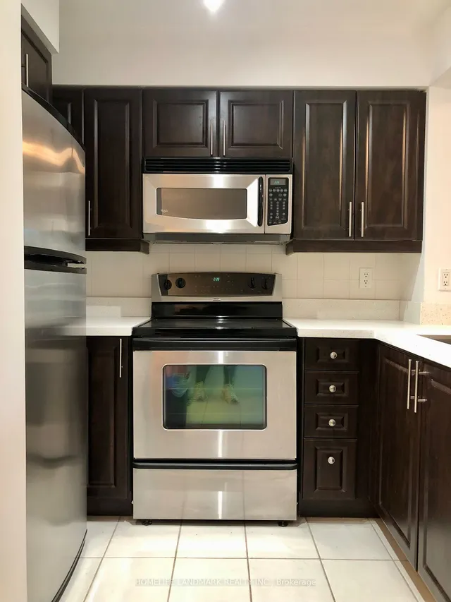 Additional image 5 of 219 Fort York Blvd Unit 606