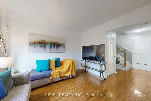 Additional image 3 of 20 Wickstead Crt