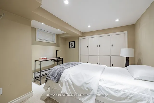 Additional image 19 of 106 Brooke Ave