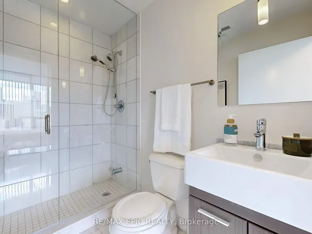 Additional image 21 of 770 Bay St Unit PH308