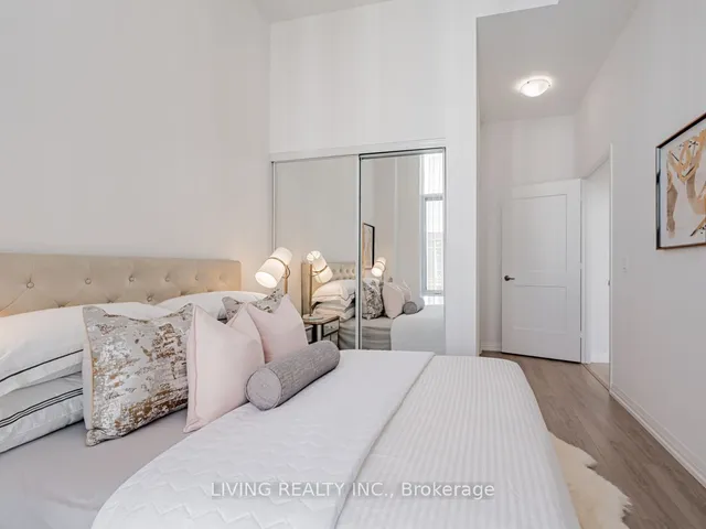 Additional image 20 of 8 Widmer St Unit GPH3