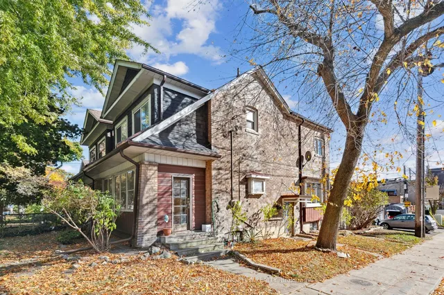 39 Oakwood Ave