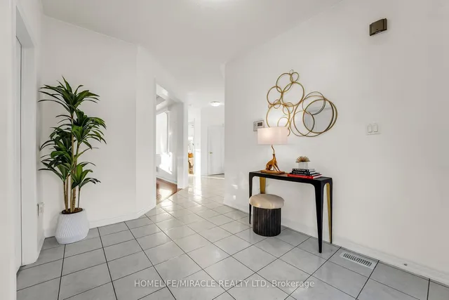 Additional image 4 of 162 Leadership Dr