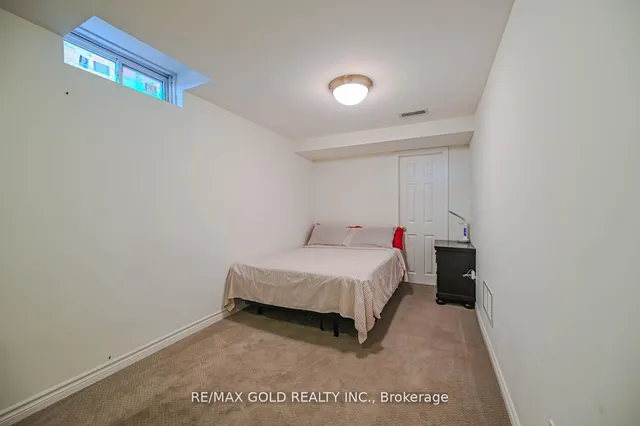 Additional image 30 of 36 Barr Cres