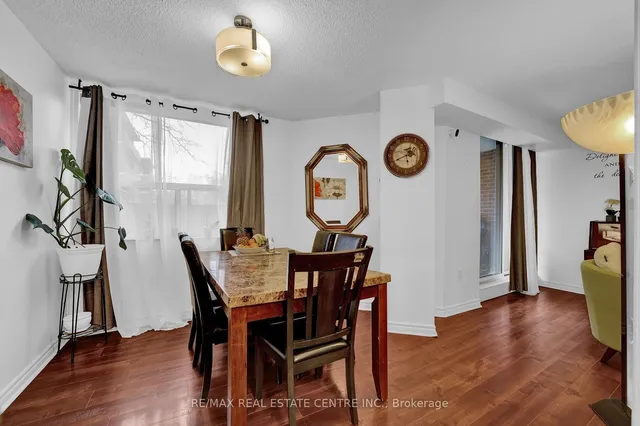 Additional image 18 of 4062 Lawrence Ave Unit 106
