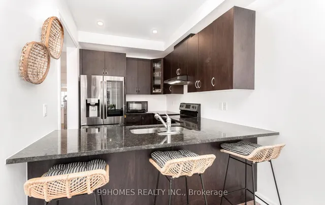 Additional image 36 of 70 Sky Harbour Dr