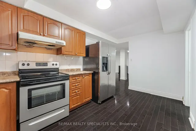 Additional image 28 of 32 Giza Cres