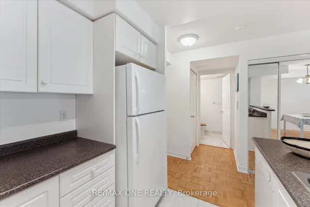 Additional image 11 of 7 Lorraine Dr Unit 909