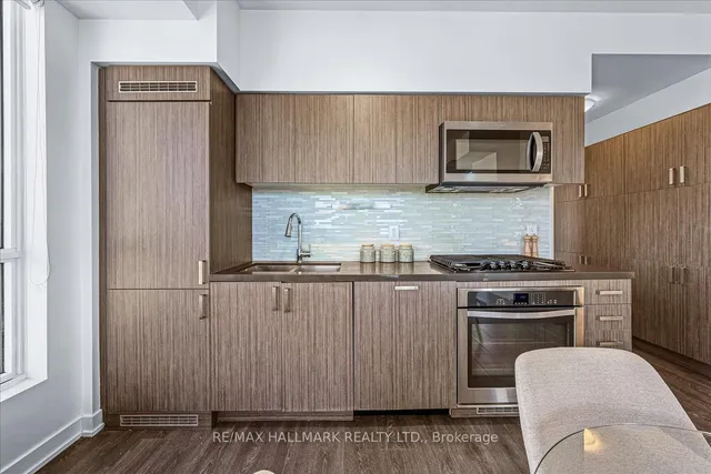 Additional image 3 of 501 St Clair Ave Unit 1811