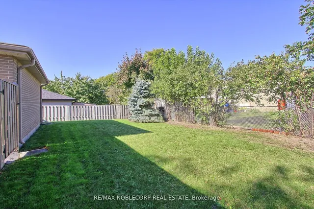 Additional image 40 of 22 Bimini Cres