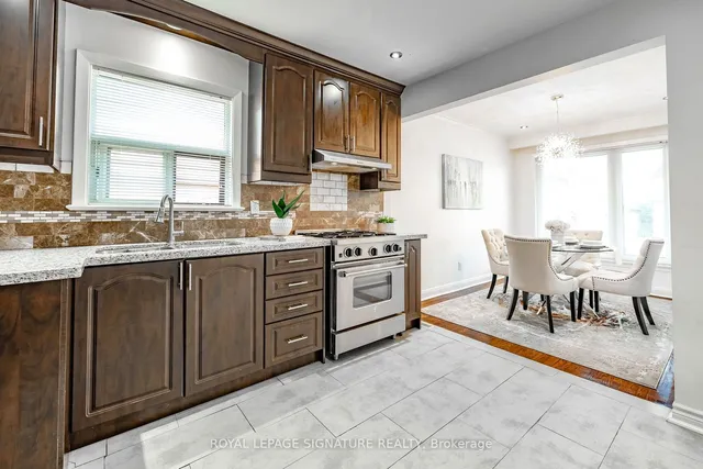 Additional image 10 of 136 Regina Ave