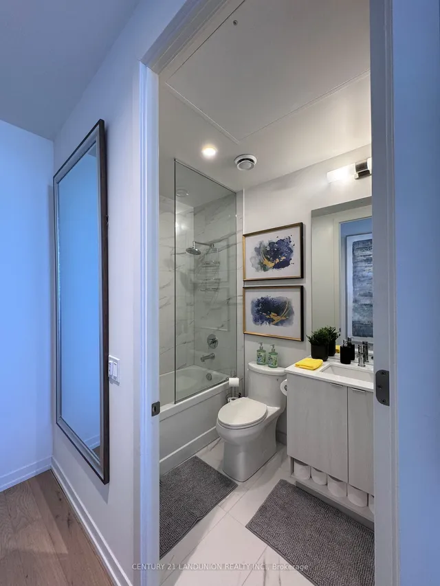 Additional image 26 of 138 Downes St Unit PH206