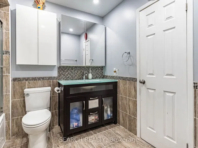 Additional image 26 of 194 Simmons Blvd