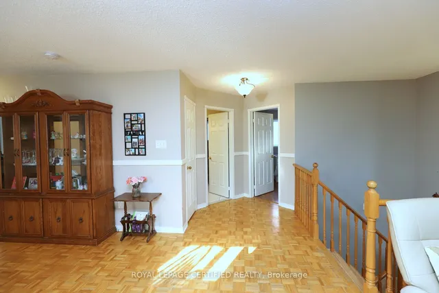 Additional image 8 of 95 Vintage Gate