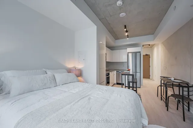 Additional image 17 of 195 McCaul St Unit 909