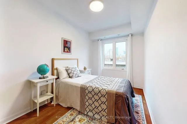 Additional image 32 of 60 Carr St Unit Th5