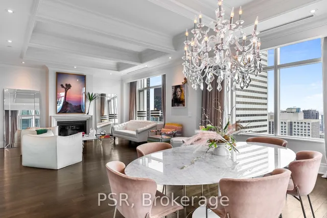 311 Bay St Unit 3901