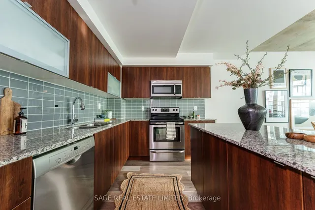 Additional image 17 of 55 East Liberty St Unit 1906