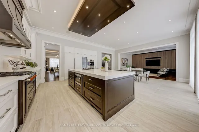 Additional image 10 of 189 Old Yonge St