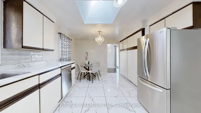 Additional image 13 of 105 Fairglen Ave