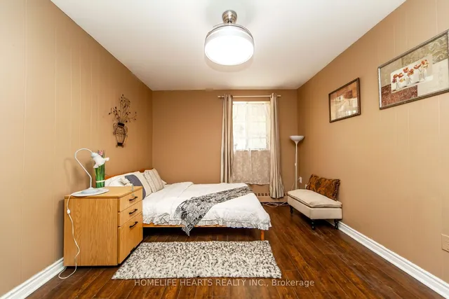 Additional image 8 of 1690 Victoria Park Ave Unit 102