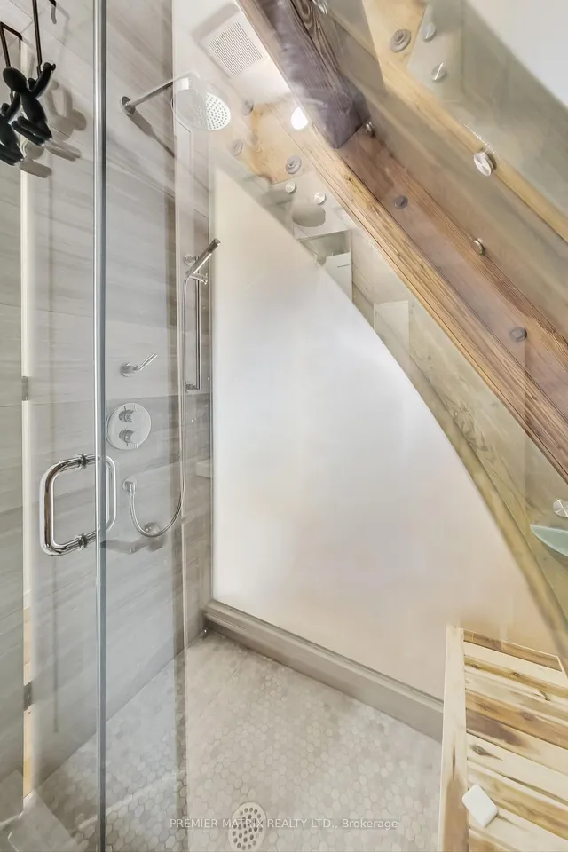 Additional image 26 of 40 Westmoreland Ave Unit 10