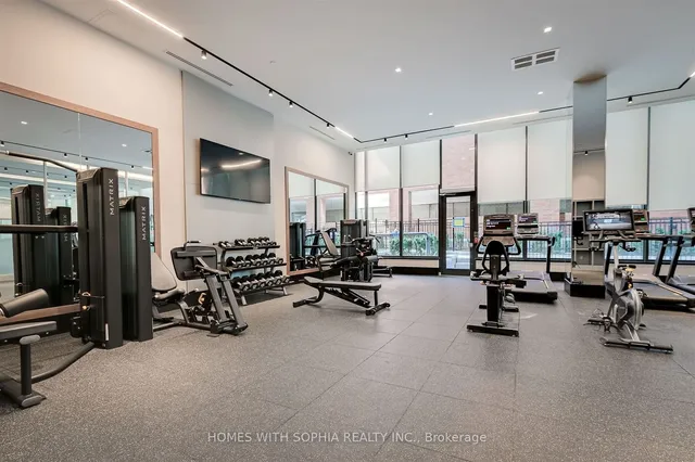 Additional image 32 of 250 Lawrence Ave Unit 607