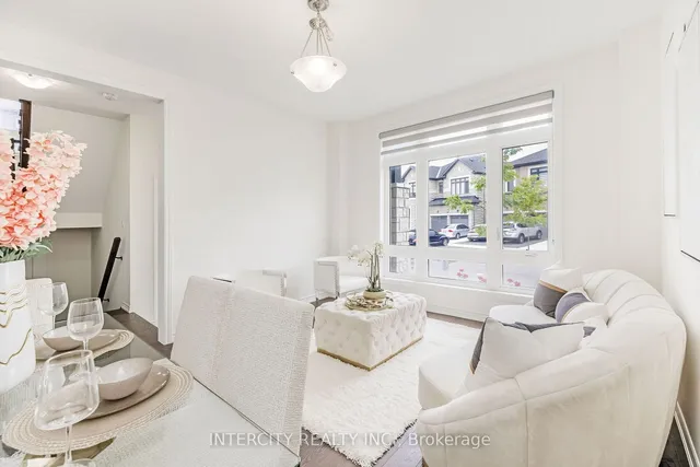 Additional image 9 of 54 Moorcroft Pl