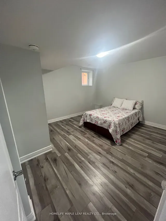 Additional image 36 of 17 Matagami St