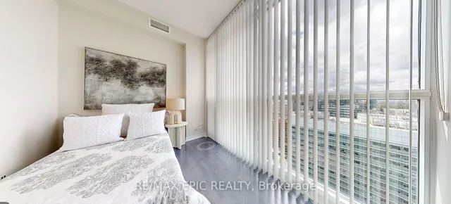 Additional image 22 of 770 Bay St Unit PH308