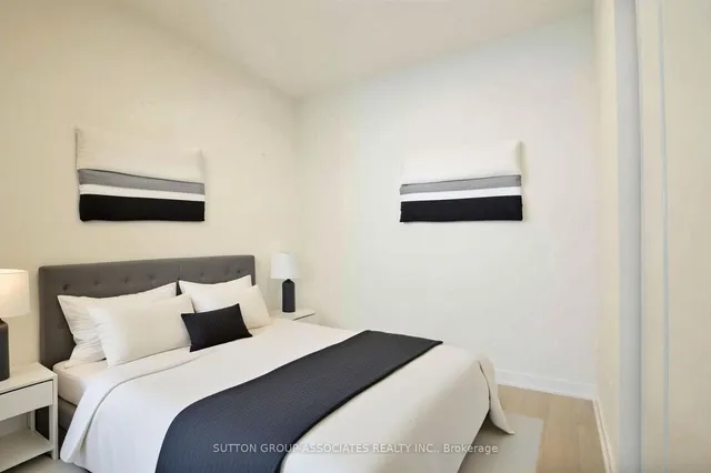 Additional image 11 of 840 St Clair Ave Unit 416