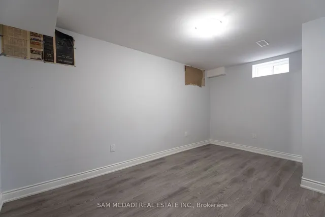 Additional image 2 of 28 Clockwork Dr