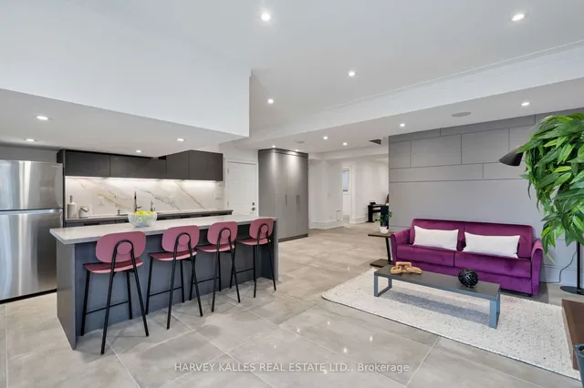 Additional image 31 of 837 ROYAL YORK Rd