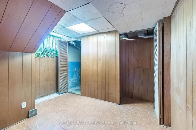 Additional image 27 of 19 Mulgrove Dr