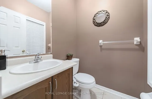 Additional image 7 of 19 Iceberg Tr