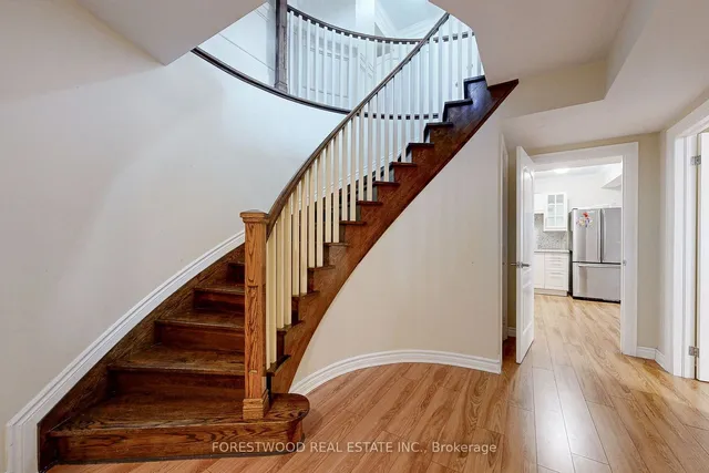 Additional image 31 of 43 Battersea Cres