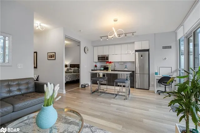 Additional image 13 of 80 Marine Parade Dr Unit 201