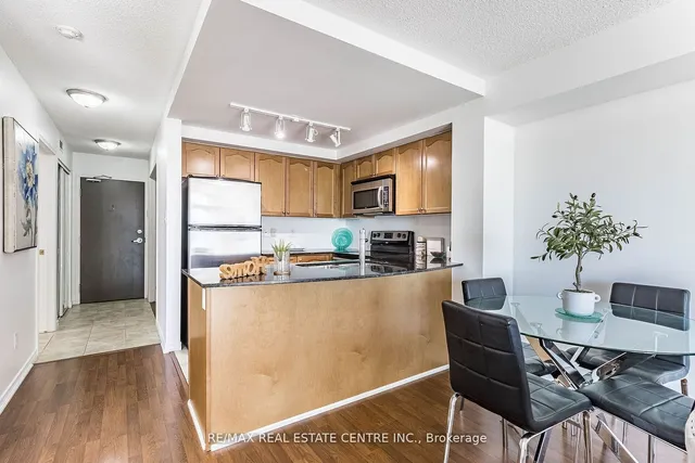 Additional image 29 of 9 George St Unit 907