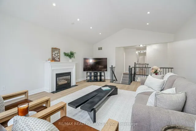 Additional image 18 of 35 Forestgrove Circ