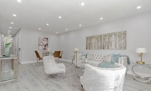 62 Elgin Dr