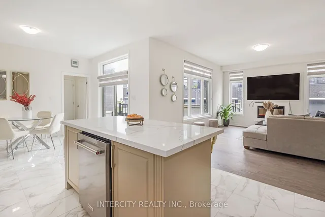 Additional image 16 of 54 Moorcroft Pl