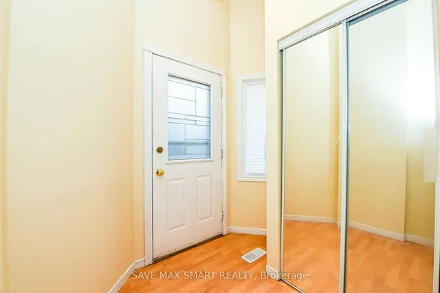 Additional image 3 of 10 Keewatin Gate