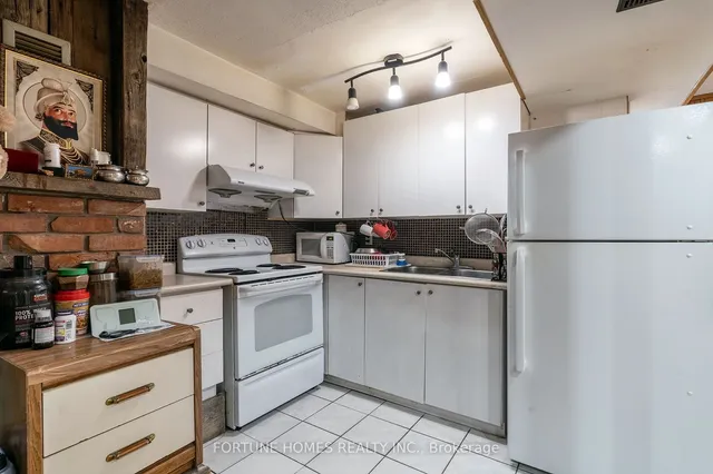 Additional image 33 of 29 Doncaster Dr