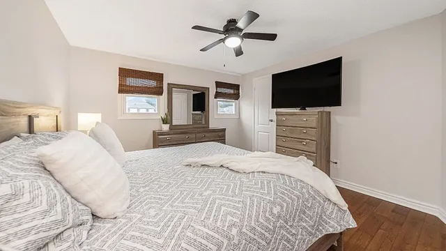 Additional image 18 of 60 Roehampton Cres