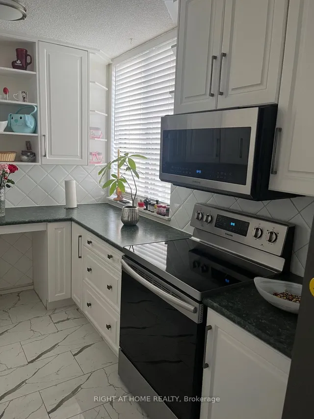 Additional image 11 of 1900 Sheppard Ave Unit 2208