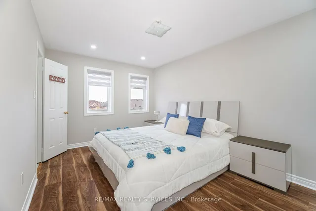 Additional image 22 of 42 Domenico Cres